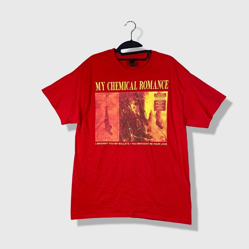 Gildan My Chemical Romance T-Shirt Mens Large Red Emo Punk Rock Aesthetic